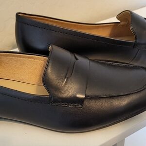 Womens Naturalizer "Karma" Black Loafers